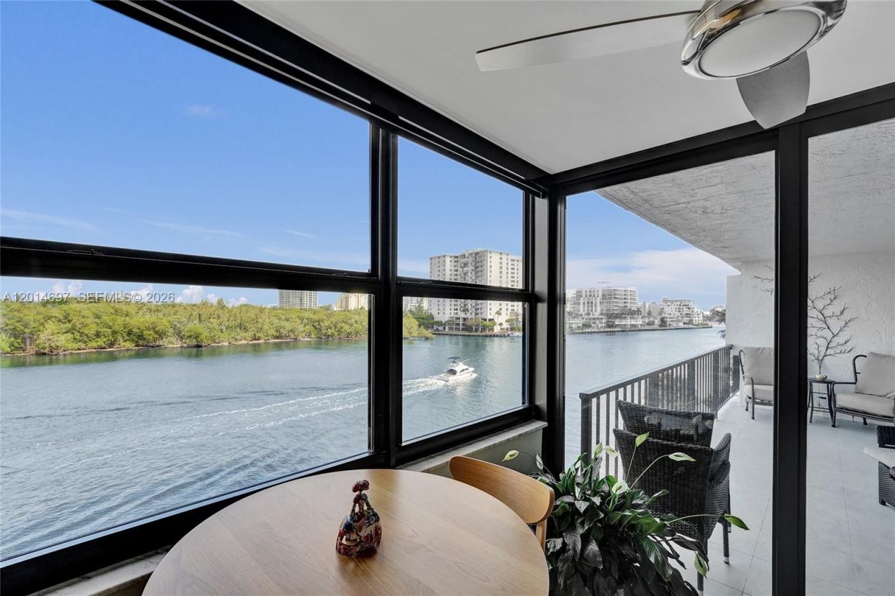 936 Intracoastal Dr, Unit 4F, Fort Lauderdale, FL 33304 Photo