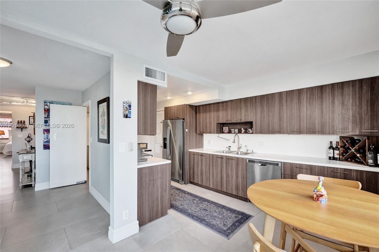 936 Intracoastal Dr, Unit 4F, Fort Lauderdale, FL 33304 Photo