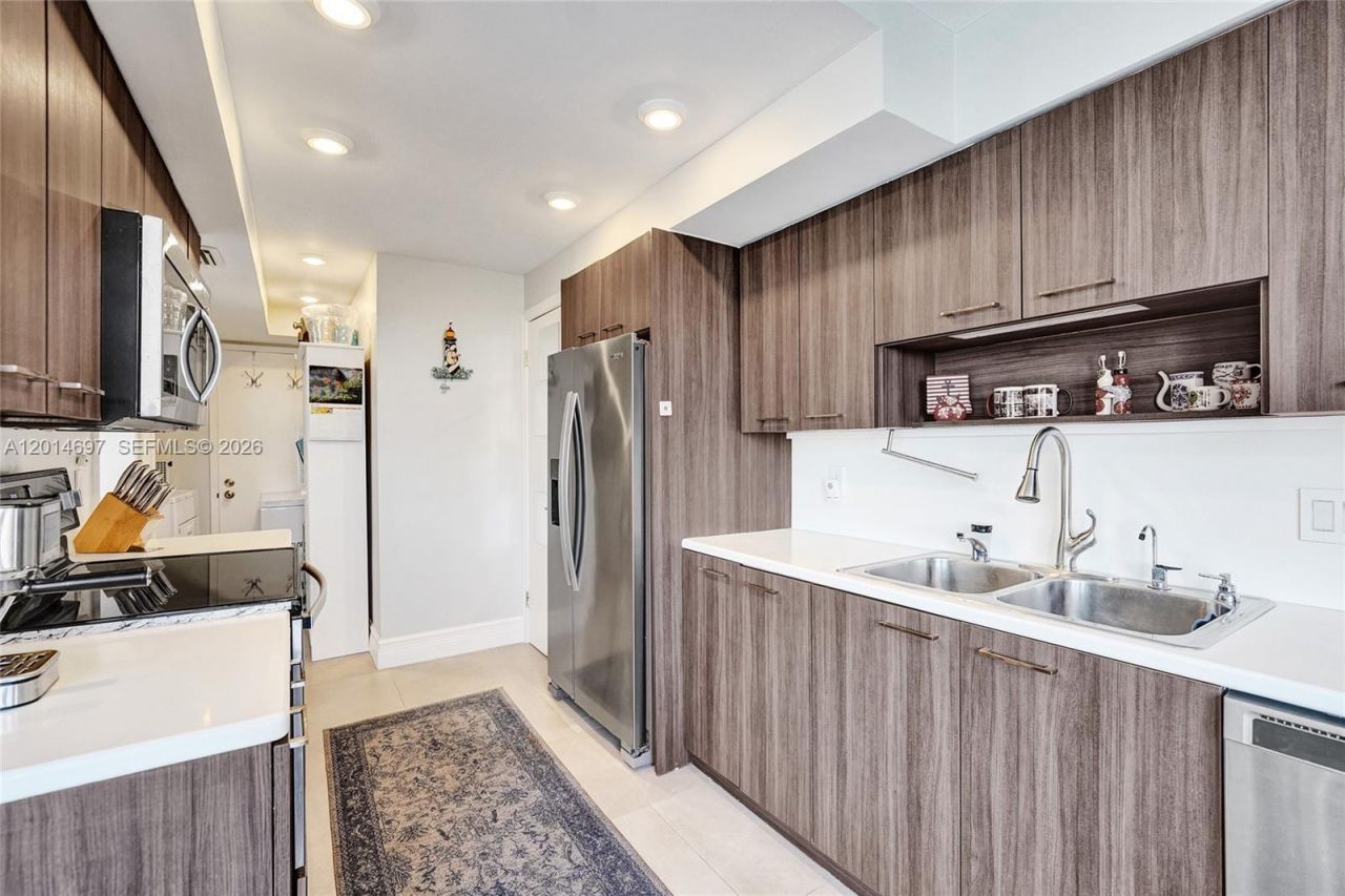 936 Intracoastal Dr, Unit 4F, Fort Lauderdale, FL 33304 Photo