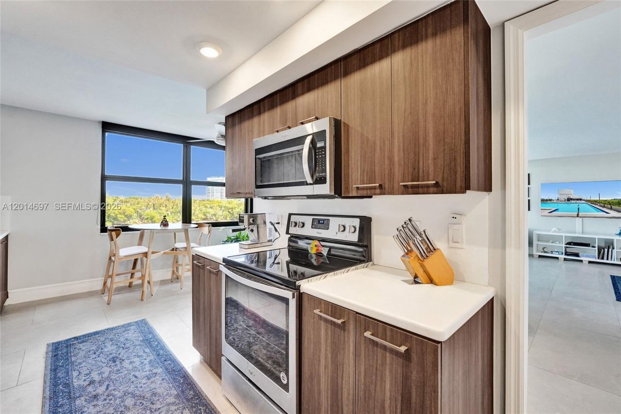 936 Intracoastal Dr, Unit 4F, Fort Lauderdale, FL 33304 Photo