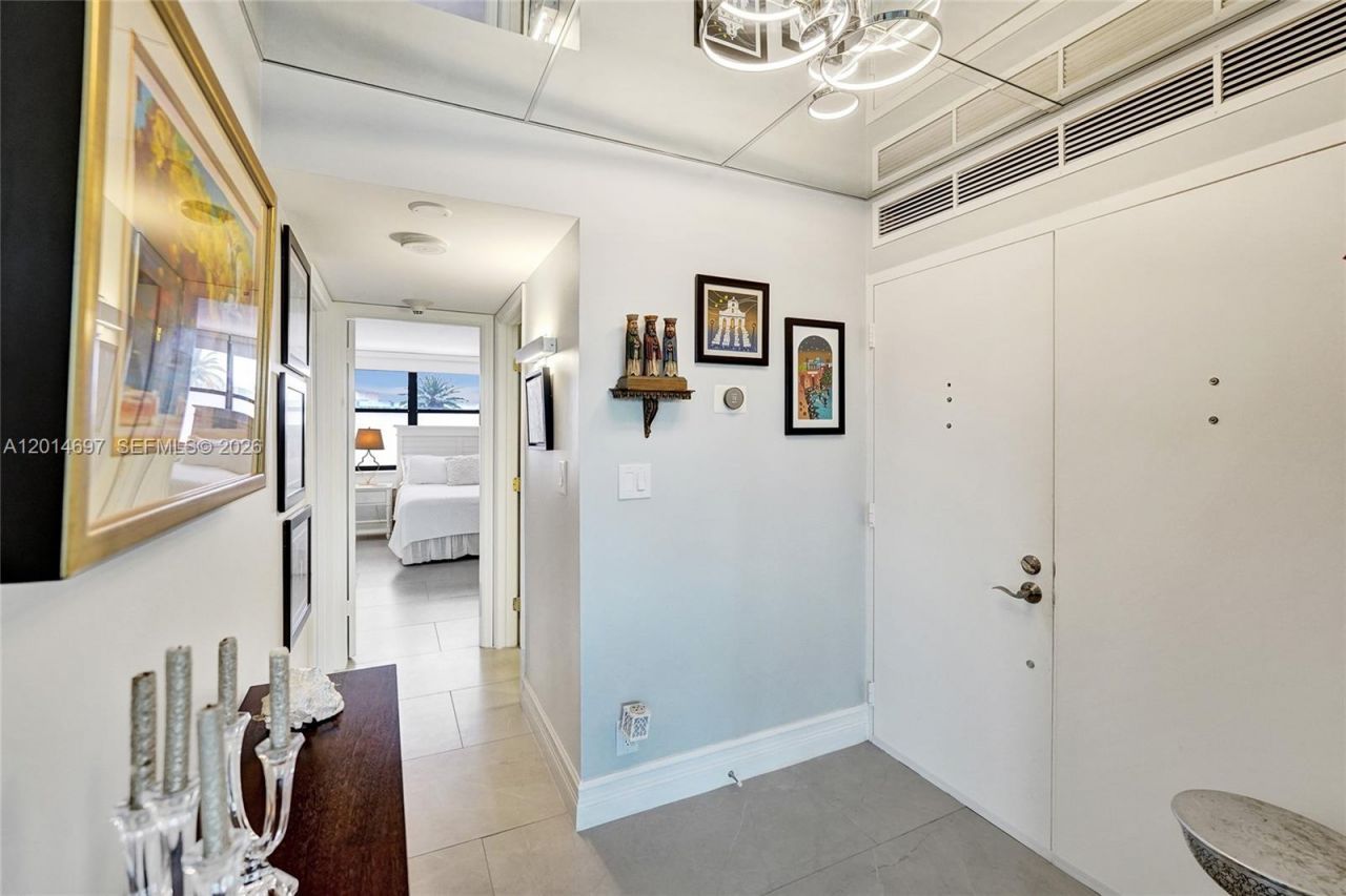 936 Intracoastal Dr, Unit 4F, Fort Lauderdale, FL 33304 Photo