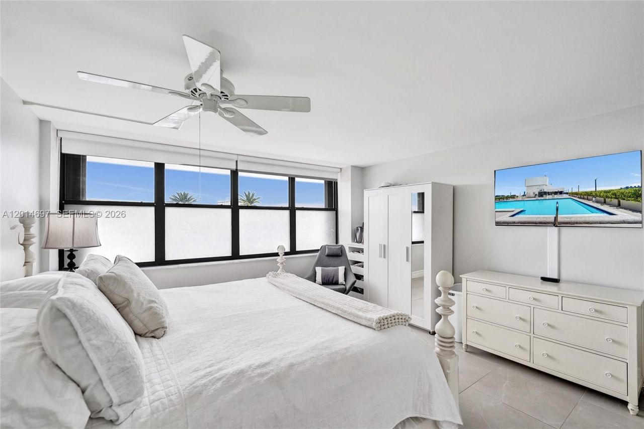 936 Intracoastal Dr, Unit 4F, Fort Lauderdale, FL 33304 Photo