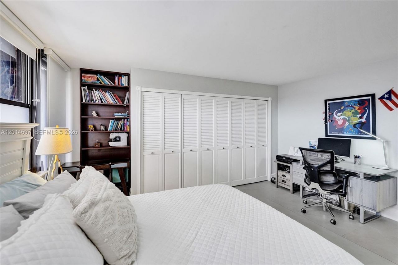 936 Intracoastal Dr, Unit 4F, Fort Lauderdale, FL 33304 Photo