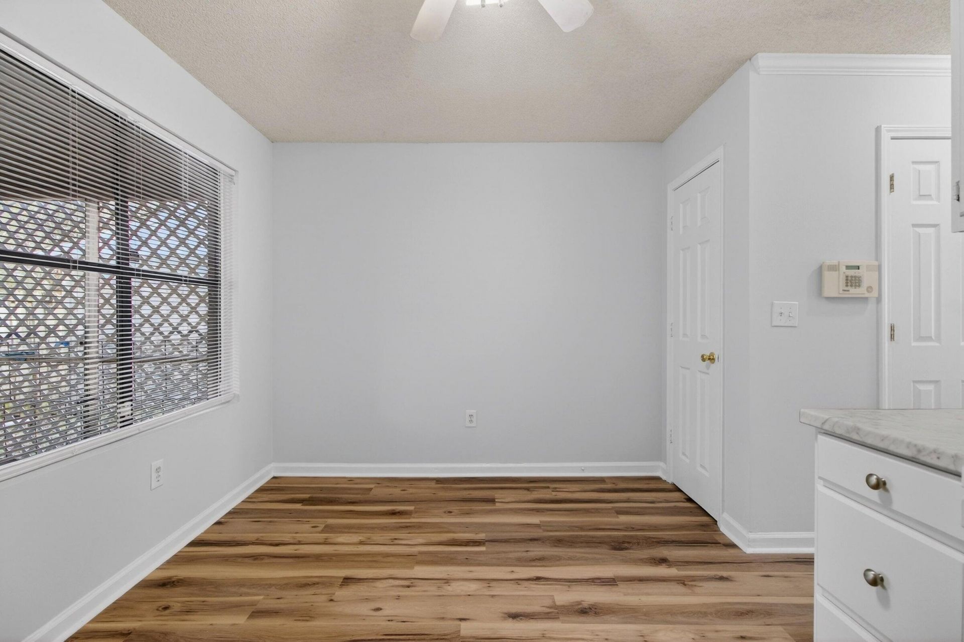 6248 Lucille Drive Photo 12