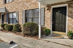 6248 Lucille Drive photo 4