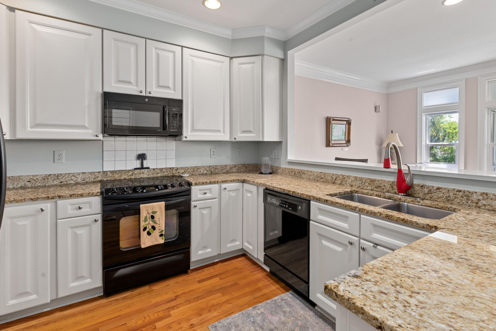 1551 Sea Palms Crescent Photo 14