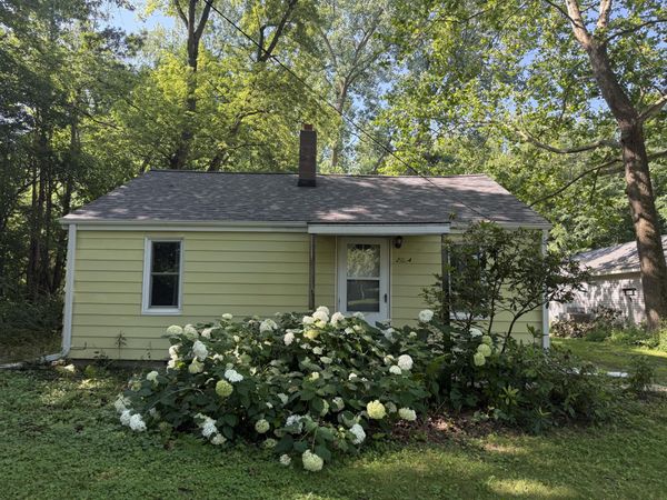 2264 White Street, Niles, MI 49120