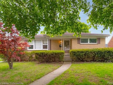 14831 Dasher Avenue, Allen Park, MI 48101