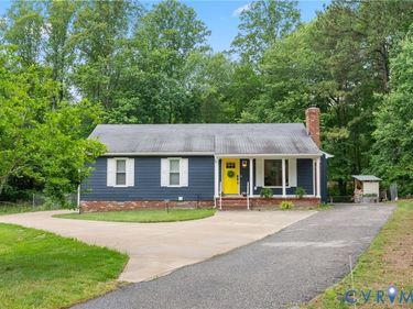 11542 Chester Station Drive, Chester, VA 23831