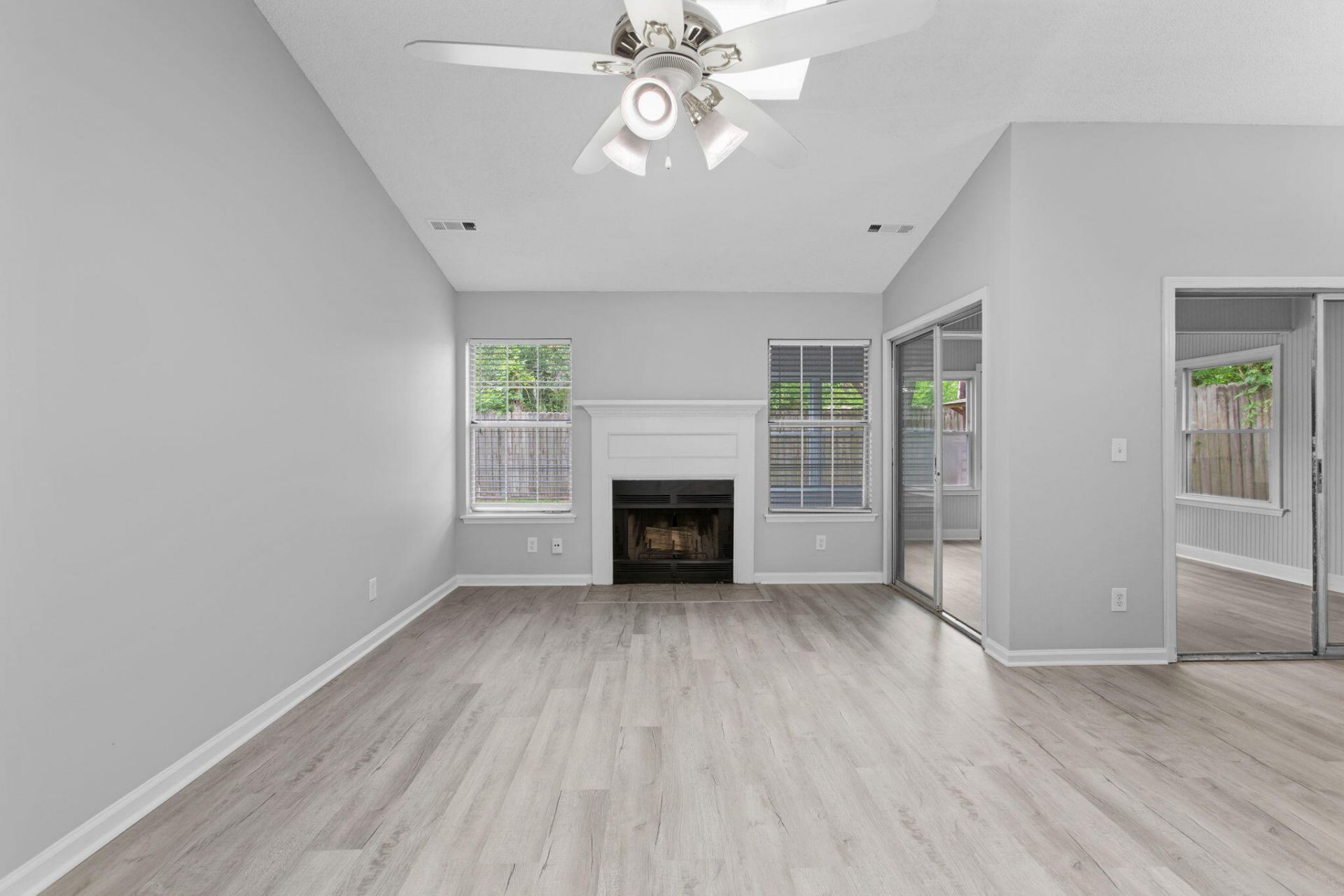 9512 One Notch Road Photo 10