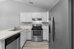 9512 One Notch Road photo 4