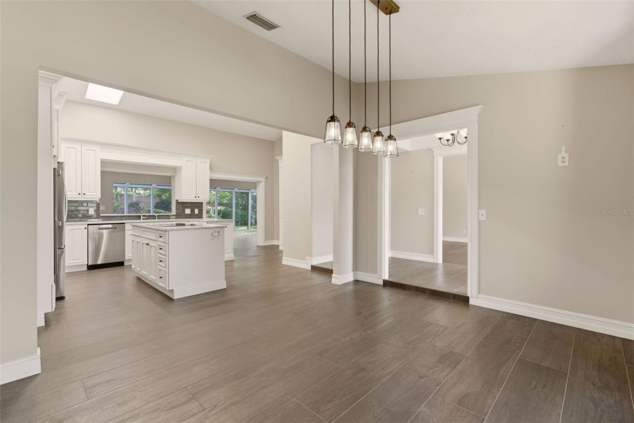 215 Sovereign Court, Altamonte Springs, FL 32701 Photo