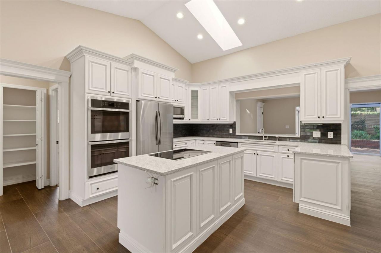 215 Sovereign Court, Altamonte Springs, FL 32701 Photo