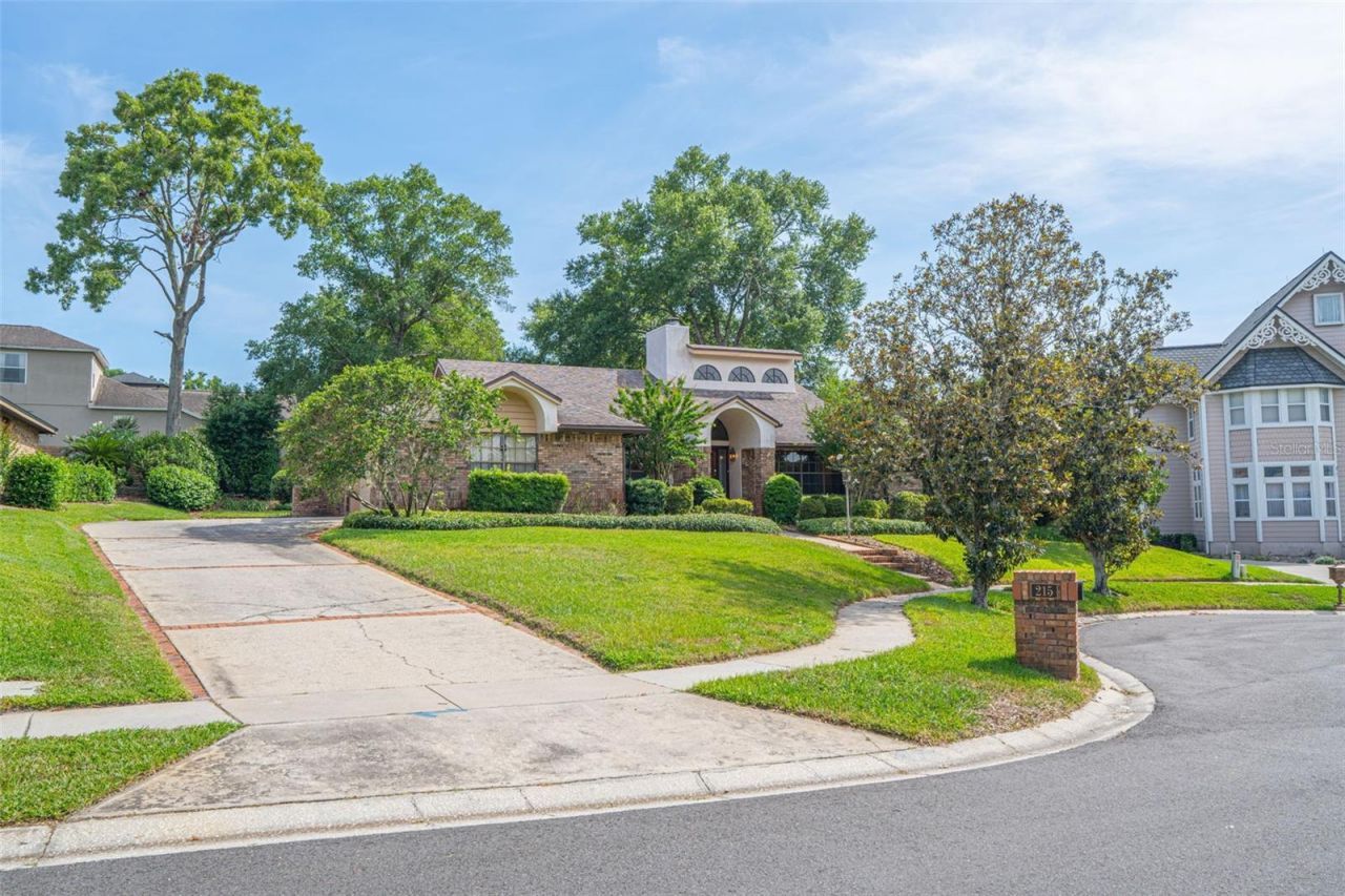 215 Sovereign Court, Altamonte Springs, FL 32701 Photo