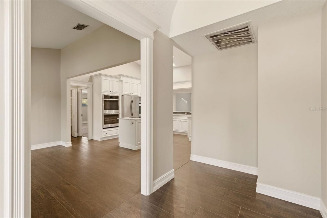 215 Sovereign Court, Altamonte Springs, FL 32701 Photo