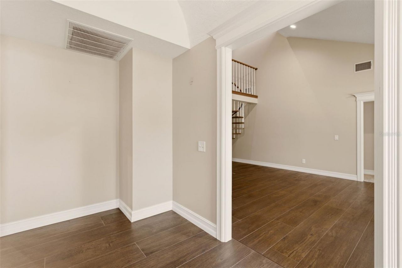 215 Sovereign Court, Altamonte Springs, FL 32701 Photo