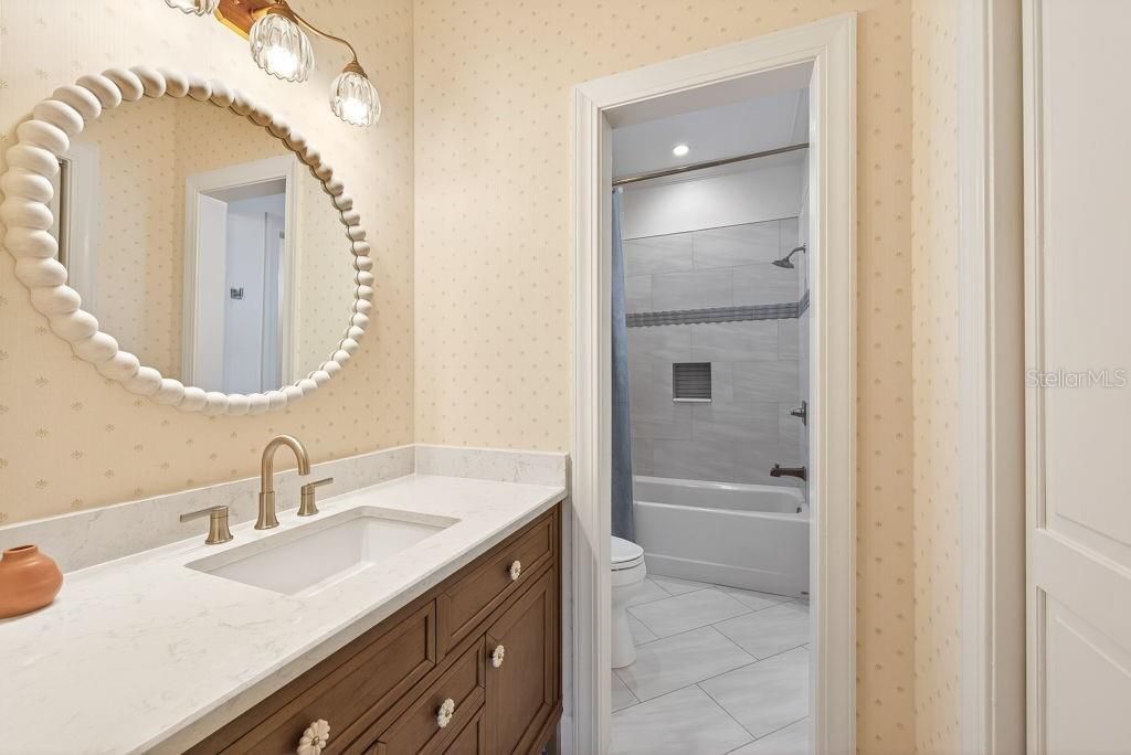 140 Miramar Boulevard Ne, Saint Petersburg, FL 33704 Photo