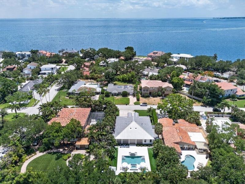 140 Miramar Boulevard Ne, Saint Petersburg, FL 33704 Photo