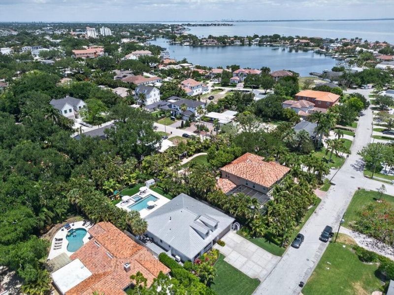 140 Miramar Boulevard Ne, Saint Petersburg, FL 33704 Photo