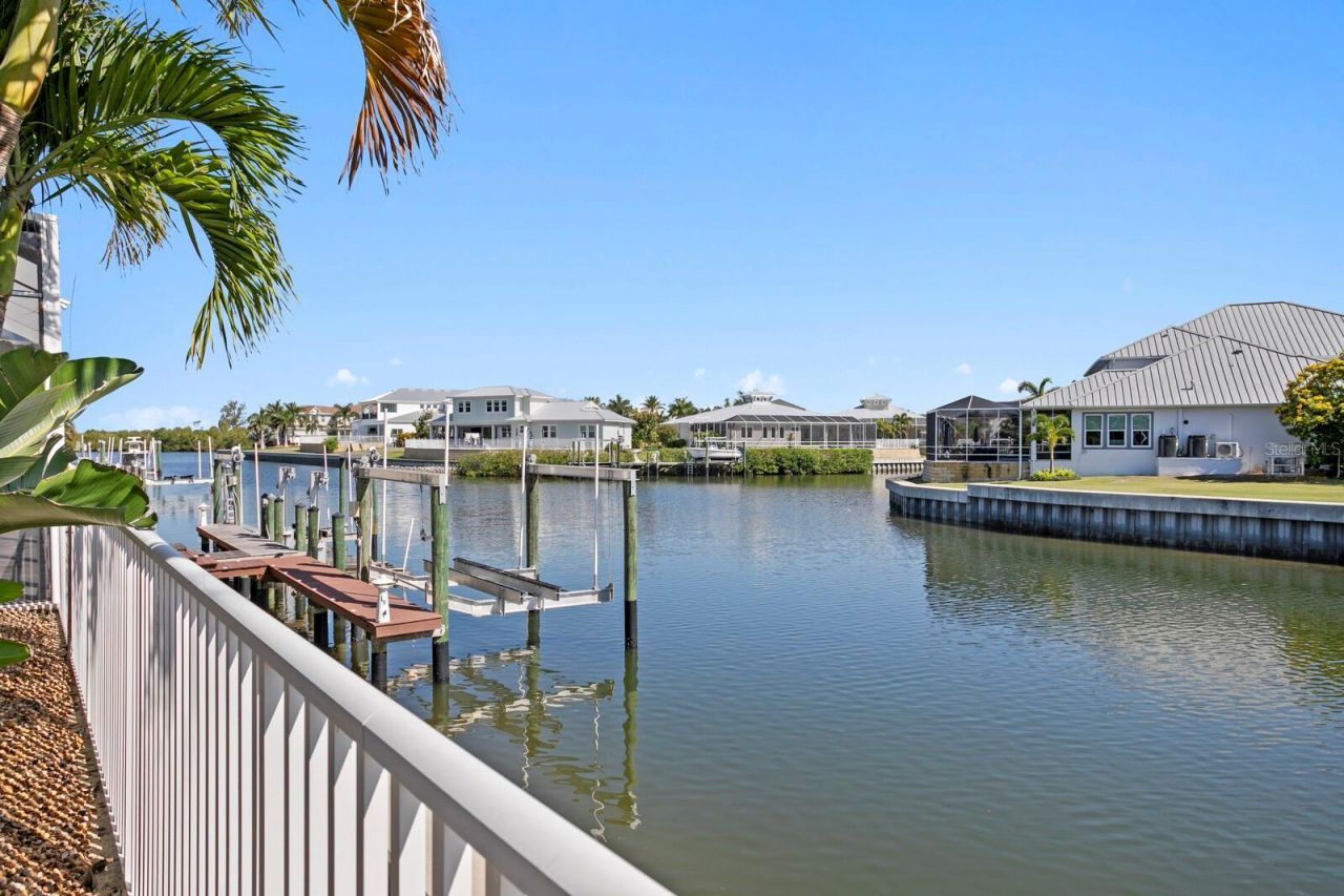 625 Balibay Road, Apollo Beach, FL 33572 Photo