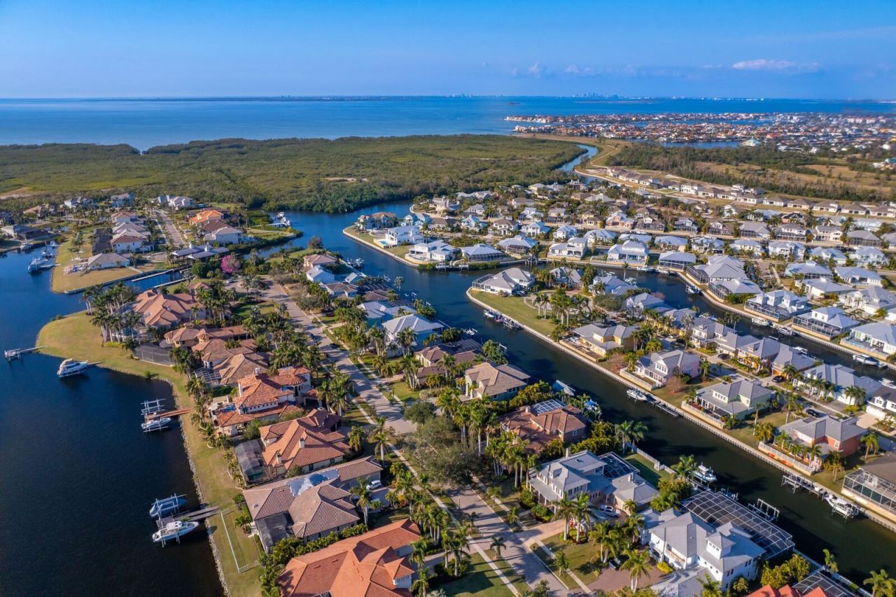 625 Balibay Road, Apollo Beach, FL 33572 Photo