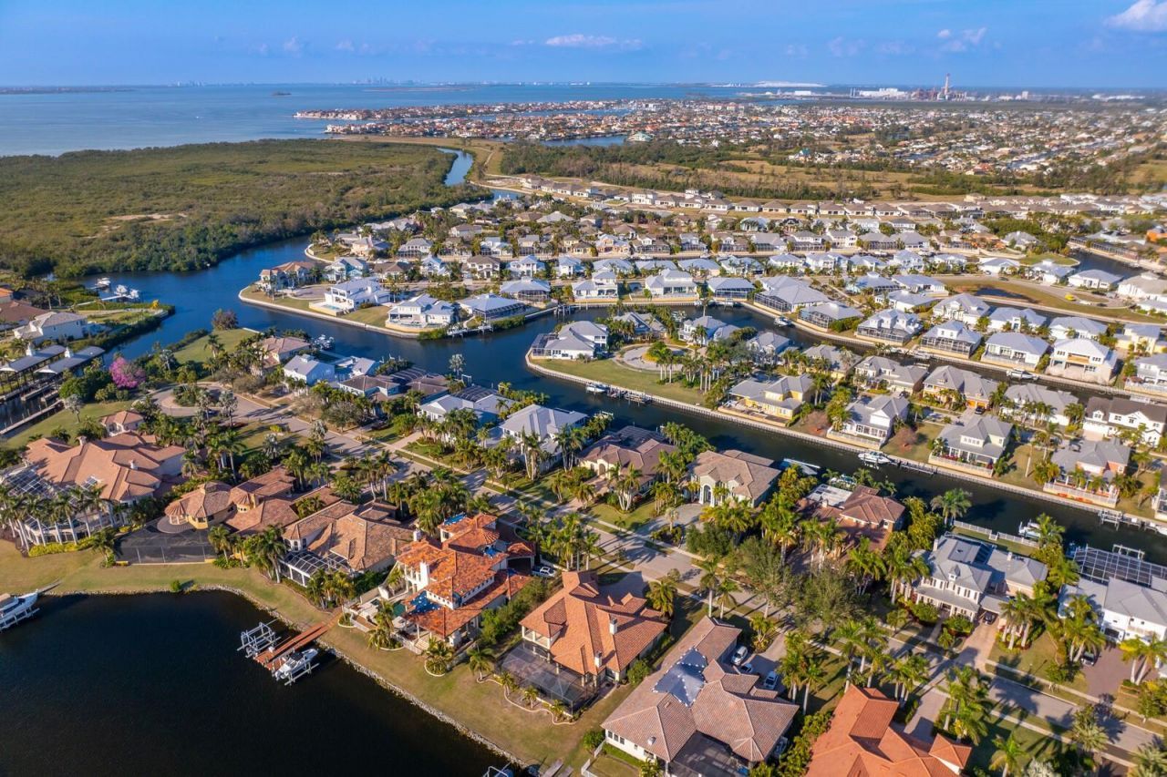625 Balibay Road, Apollo Beach, FL 33572 Photo