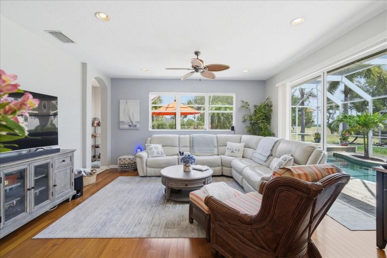 6210 Ikes Cabin Court , Palmetto, FL 34221 Photo