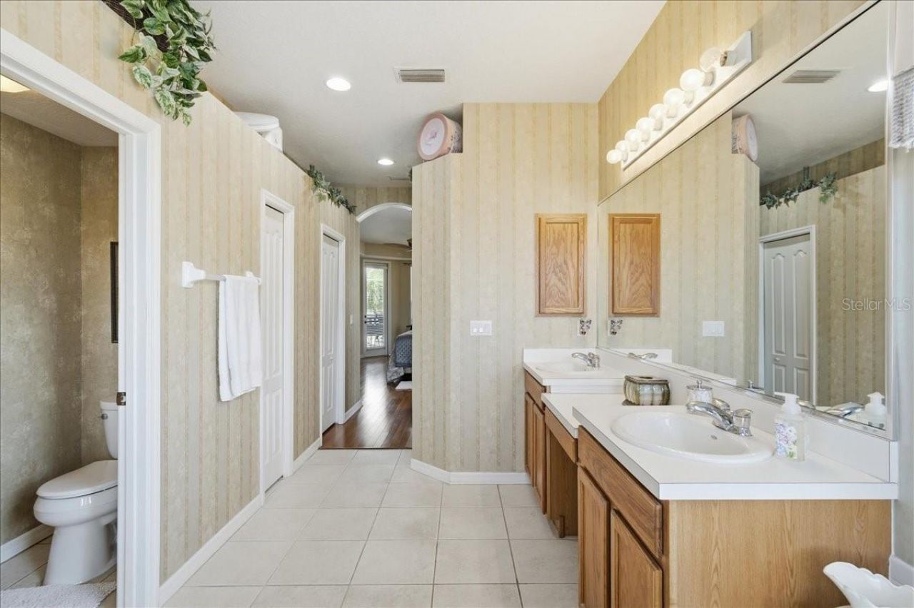 6210 Ikes Cabin Court , Palmetto, FL 34221 Photo
