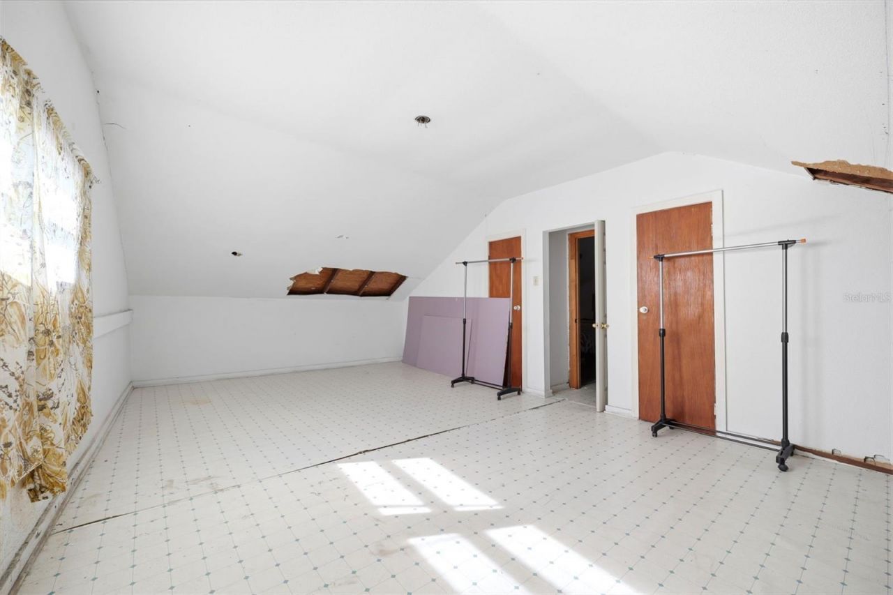 531 Athens Street, Tarpon Springs, FL 34689 Photo