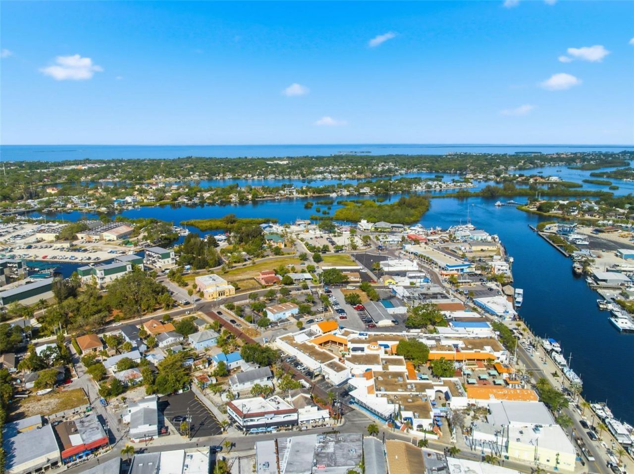 531 Athens Street, Tarpon Springs, FL 34689 Photo