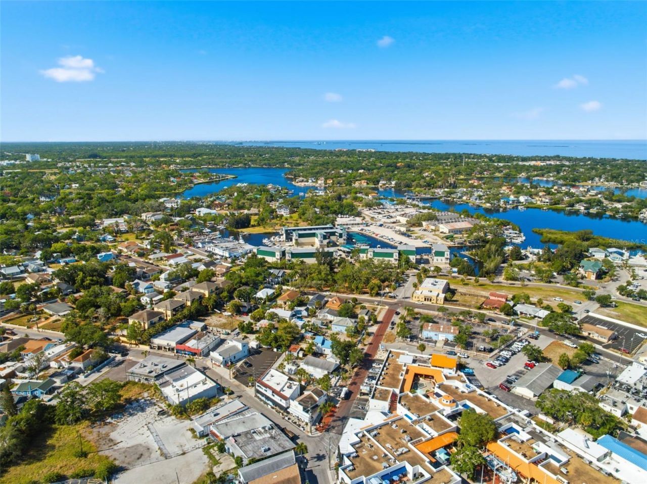 531 Athens Street, Tarpon Springs, FL 34689 Photo