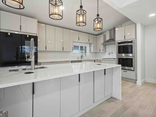 1583 Nantahalla Drive NE, Atlanta, GA 30329
