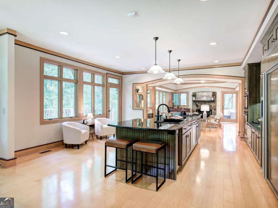 Property Image 6