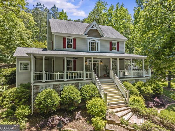 1660 Maple Ridge Drive, Loganville, GA 30052