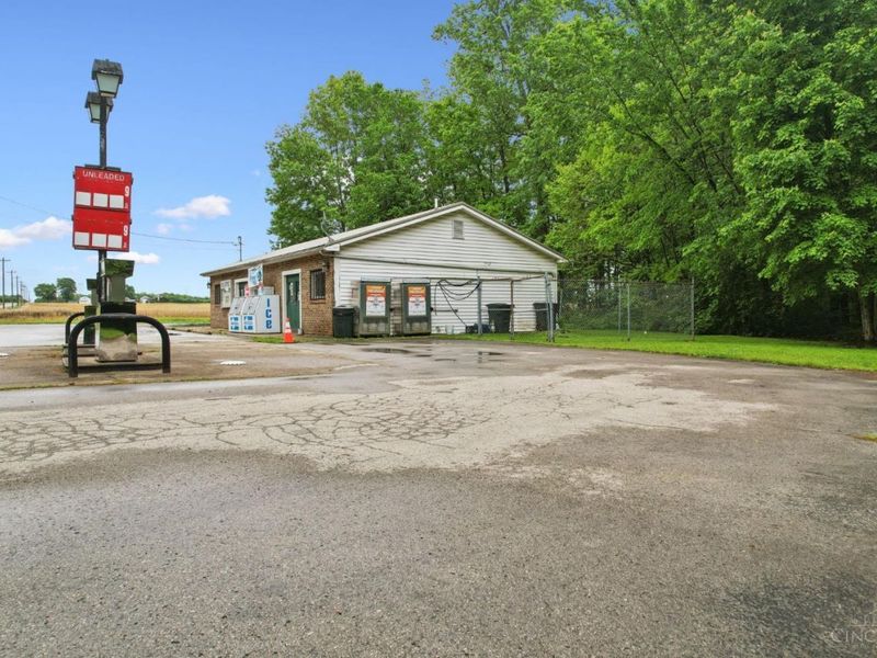 7532 Ashridge Arnheim Road, Franklin Twp, OH 45171 Photo 4