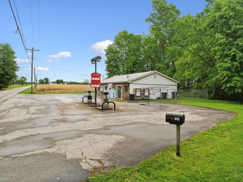 7532 Ashridge Arnheim Road, Franklin Twp, OH 45171 Photo 7