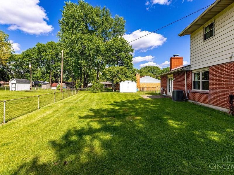 7691 Katy Drive, Miami Twp, OH 45459 Photo 5