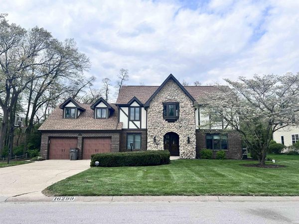16299 Barryknoll Way, Granger, IN 46530