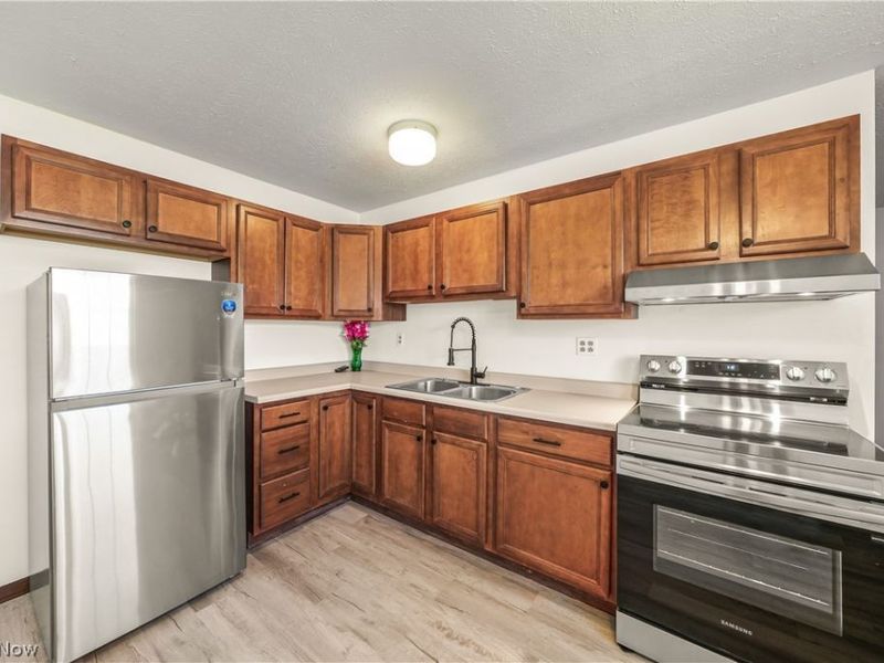 259 Nauman Street, Bucyrus, OH 44820 Photo 2