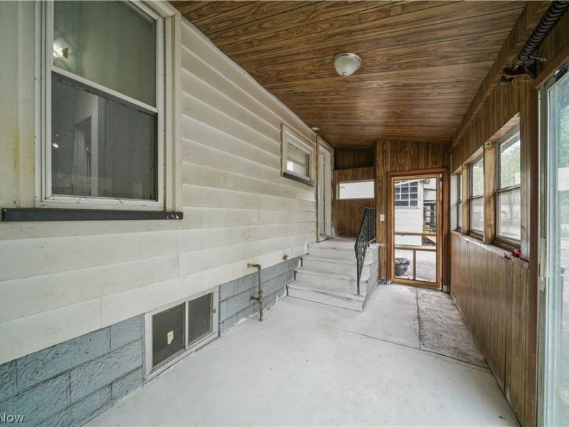 642 Parkman Road NW, Warren, OH 44485 Photo 10