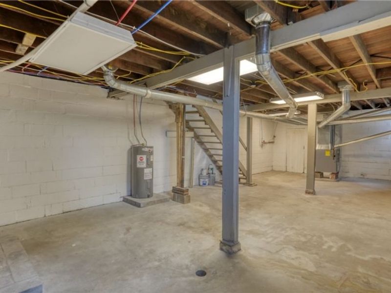 825 Beatty Avenue, Cambridge, OH 43725 Photo 15