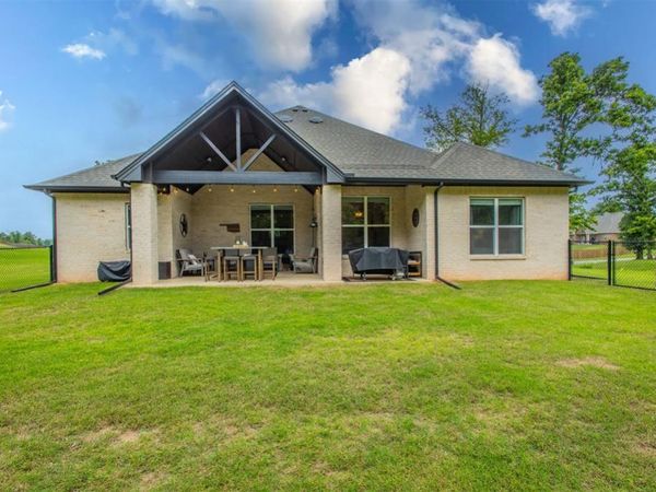 5504 Asheville Way, Choctaw, OK 73020