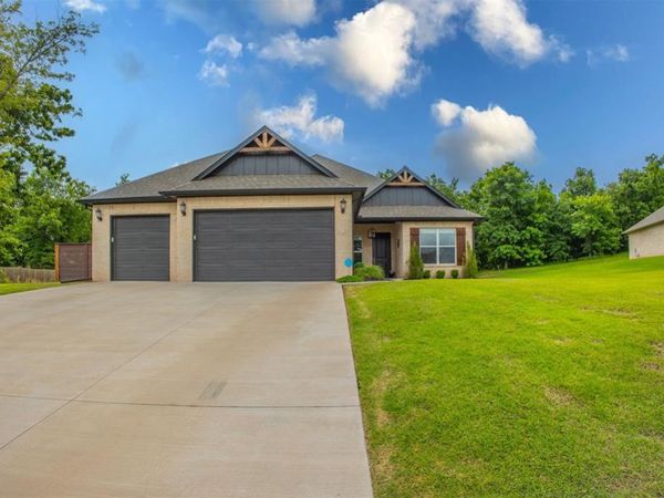 5504 Asheville Way, Choctaw, OK 73020
