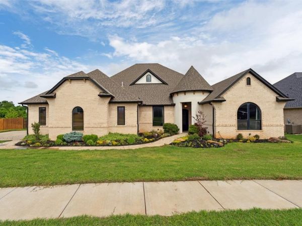 1111 Colonial Avenue, Tuttle, OK 73089