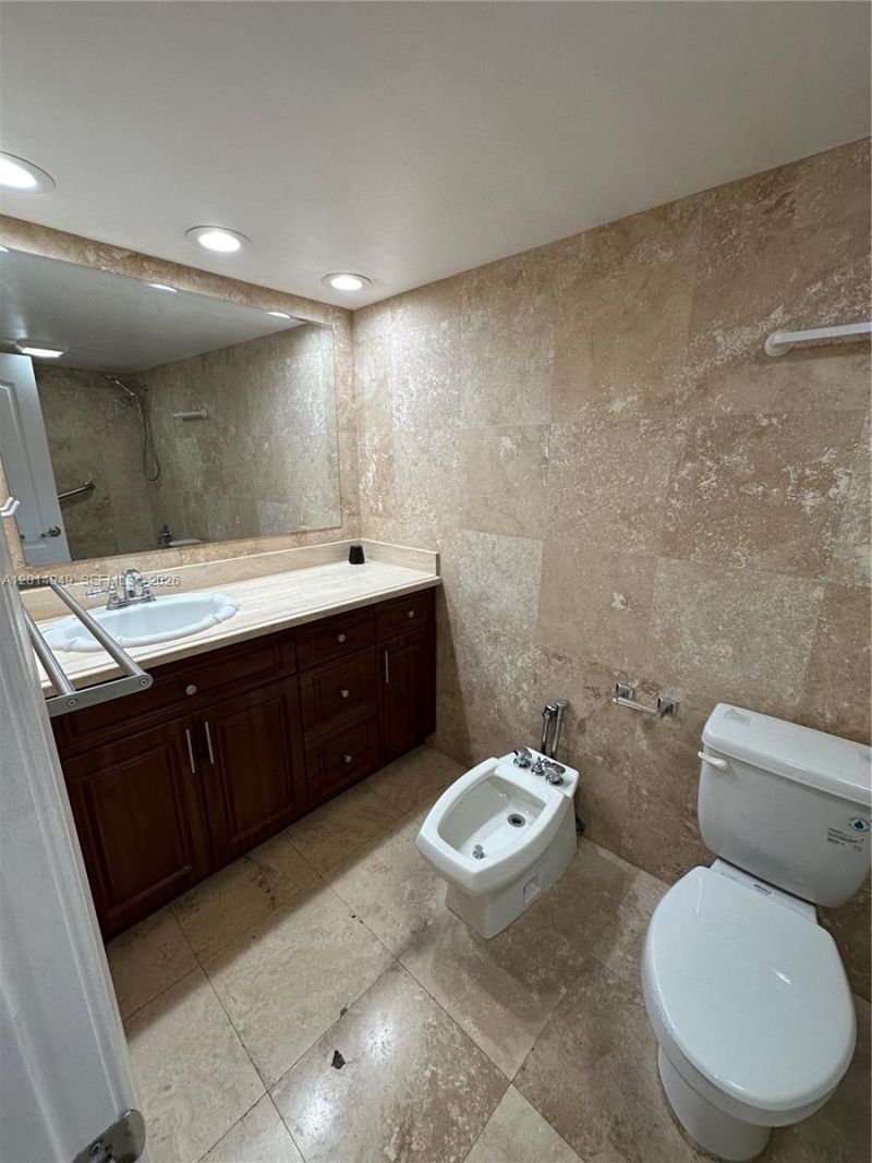 911 E Ponce De Leon Blvd , Unit 504, Coral Gables, FL 33134 Photo