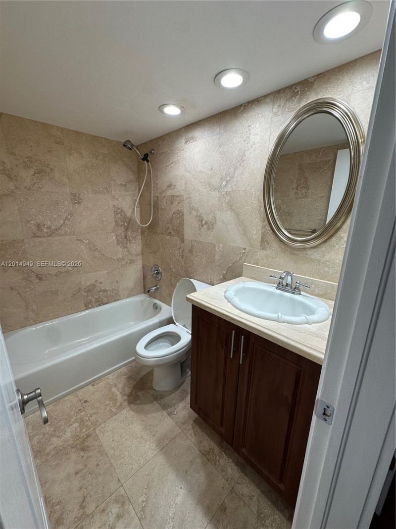 911 E Ponce De Leon Blvd , Unit 504, Coral Gables, FL 33134 Photo