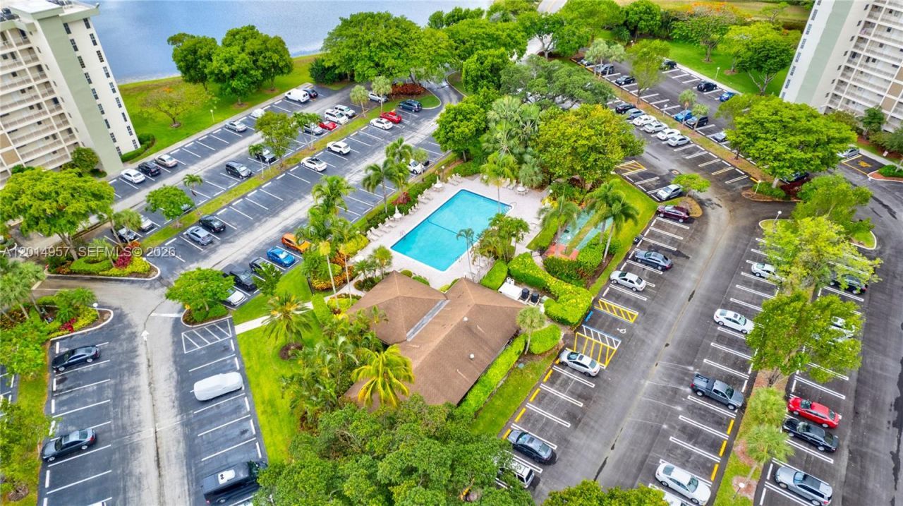 3091 N Course Dr , Unit 702, Pompano Beach, FL 33069 Photo