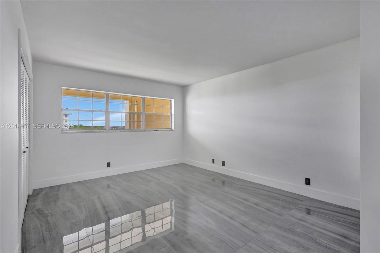 3091 N Course Dr , Unit 702, Pompano Beach, FL 33069 Photo
