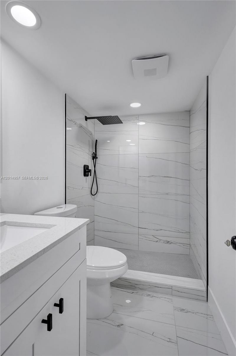 3091 N Course Dr , Unit 702, Pompano Beach, FL 33069 Photo