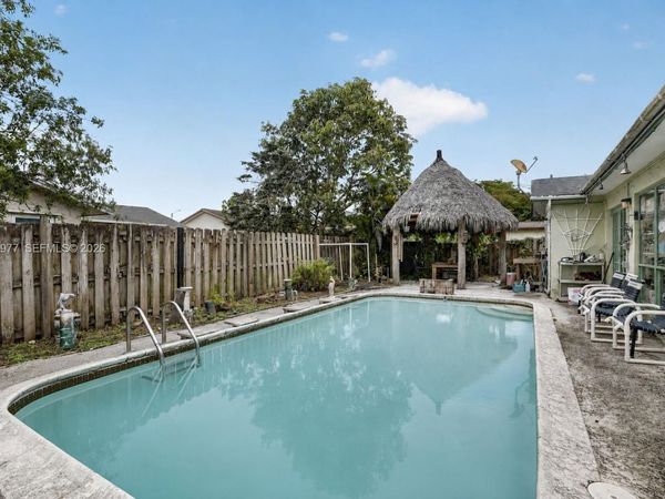 9131 NW 31st Pl , Sunrise, FL 33351
